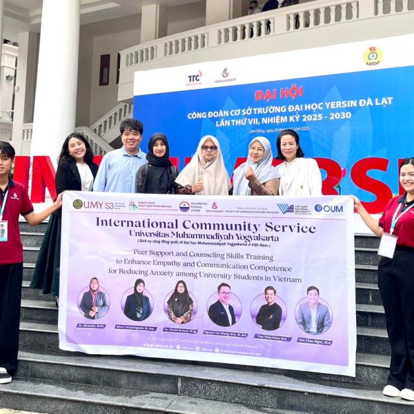 UMY Gelar Pelatihan Peer Support dan Keterampilan Konseling untuk Menurunkan Kecemasan bagi Mahasiswa di Vietnam