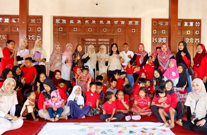 Pengabdian UMY di Karanganyar: Inovasi Hobi Kreatif Bermakna untuk Pengembangan Diri Anak Disabilitas Bersama PPRBM dan Forum Buah Hati Intan Pari